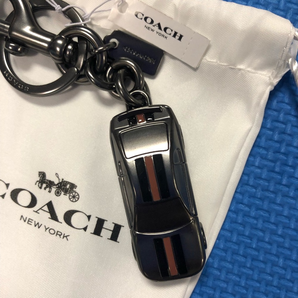 🎉 HP 🎉 🆕 Coach Limited Edition Car Key Fob - Picture 3 of 8